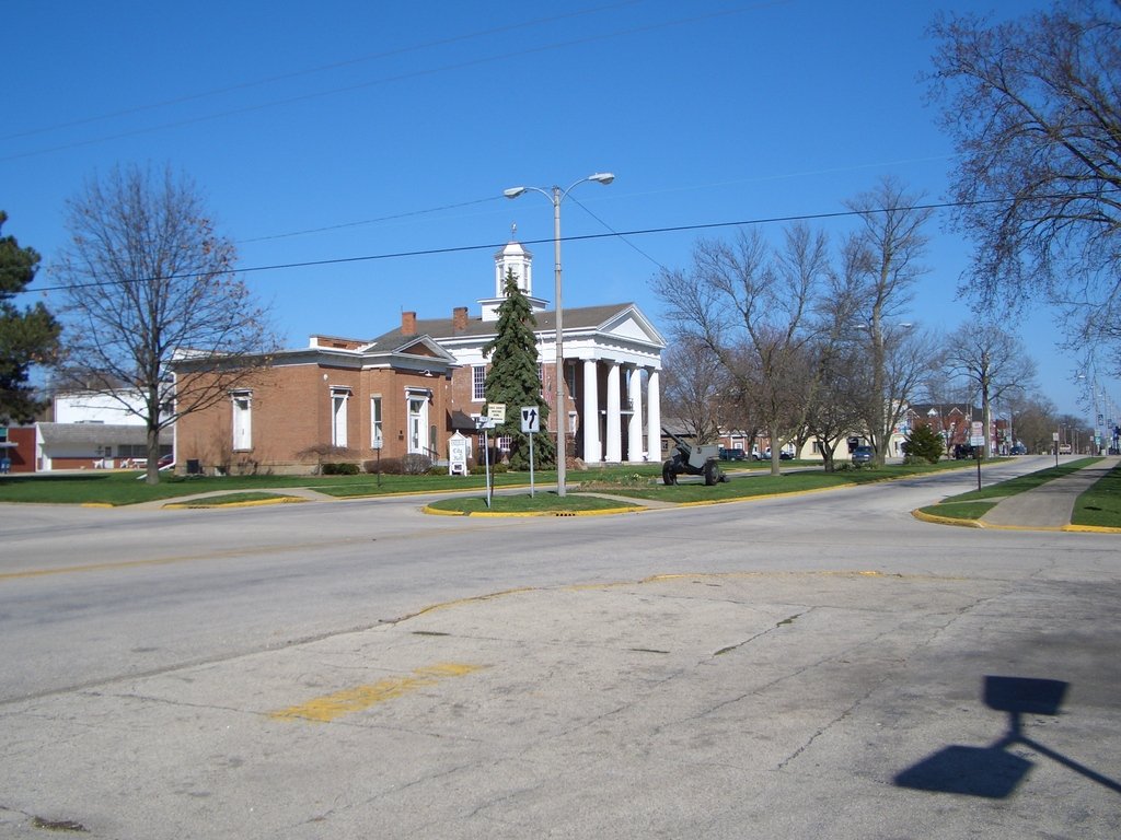 Knoxville, IL: City Hall.. Knoxville, Illinois