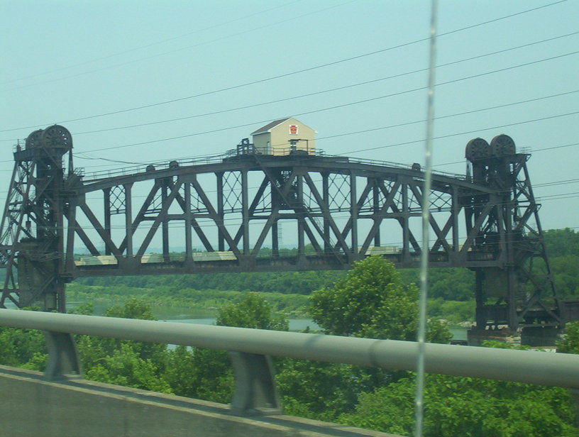 Louisville, KY: Draw Bridge in Louisville KY