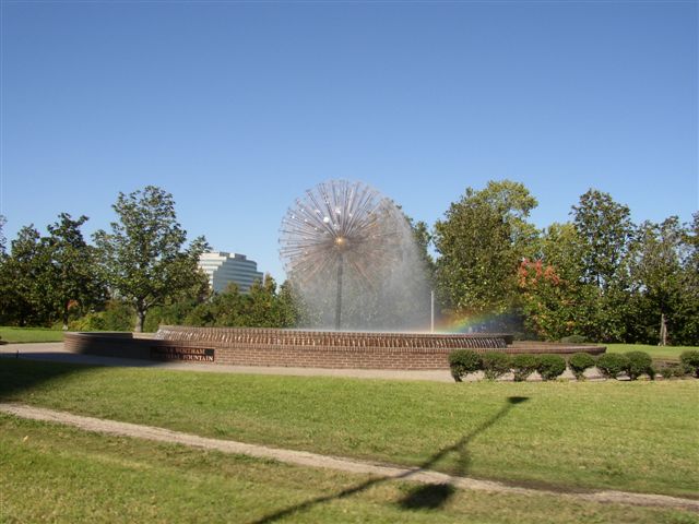Houston, TX: Fountain on Allen Parkway