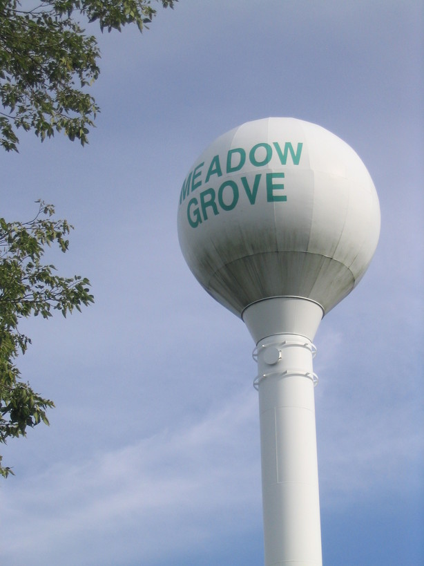 Meadow Grove, NE: Meadow Grove water tower