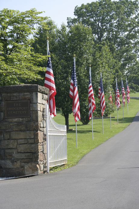 Bridgeport, WV: Bridgeport Cemetery on Memorial Day