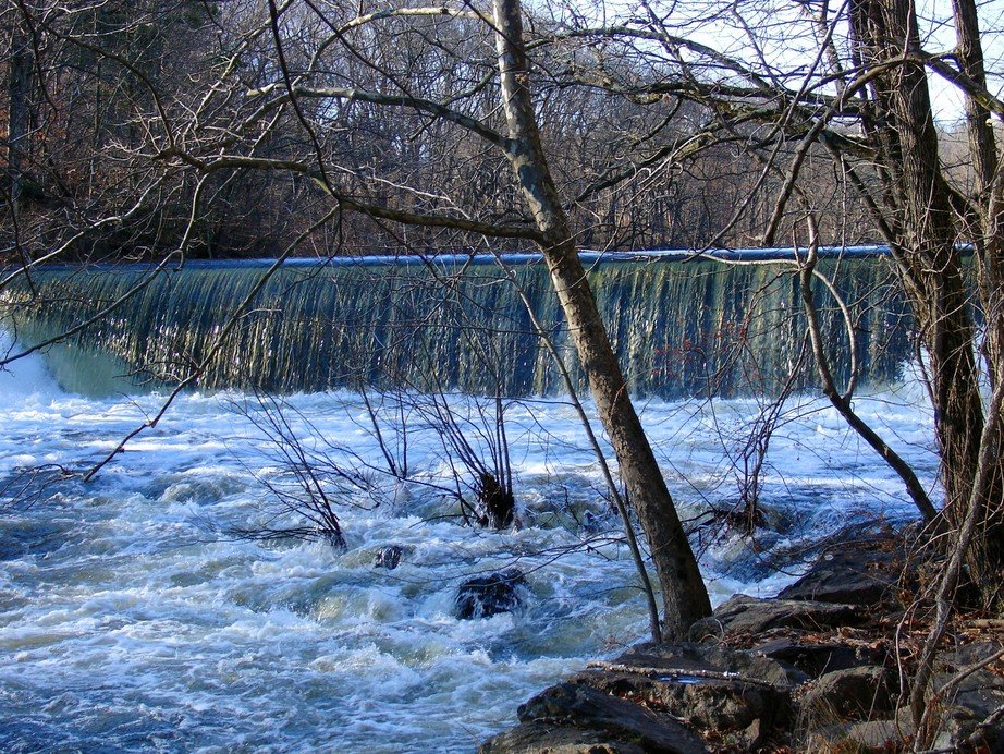 Norwich, CT: Upper Falls - Yantic River