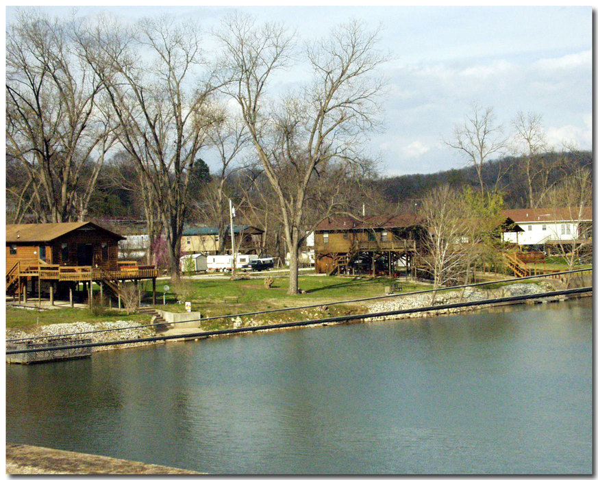 Hardy, AR: Homes on the Spring River,town of Hardy