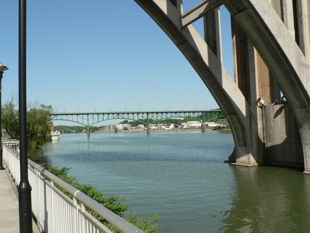 Knoxville, TN: Gay Street Bridge Over The Tennessee River