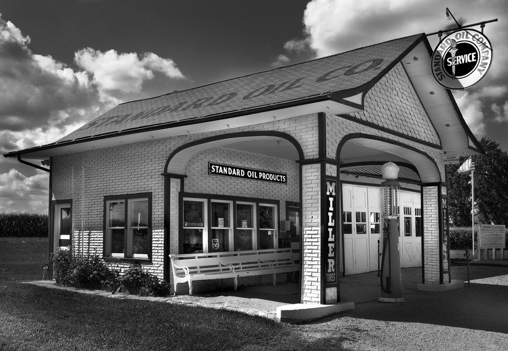 Odell, IL: Standard Oil Vintage Gas Station on Route 66 Odell, Illinois