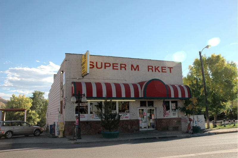 Lyons, CO: Grocery
