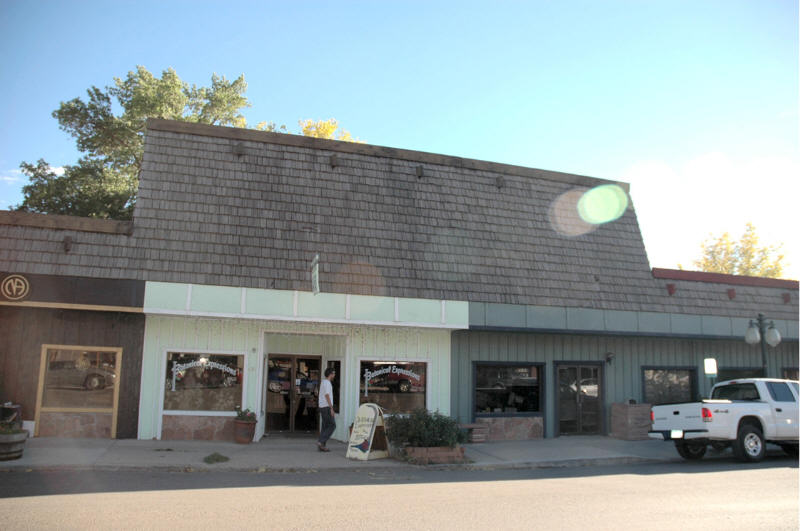 Lyons, CO: Downtown Block