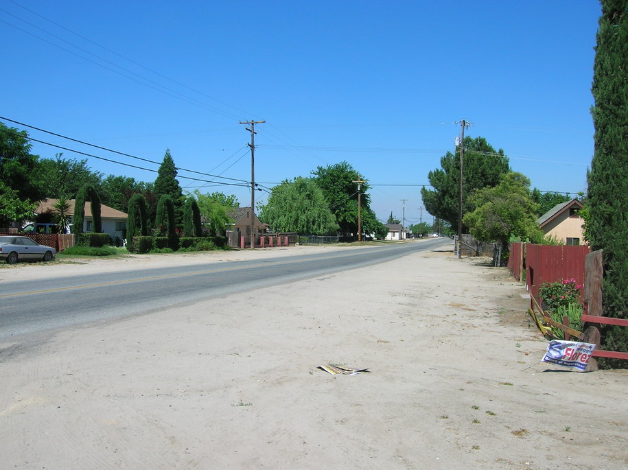 Traver, CA Merrit Drive, Traver main street photo, picture, image