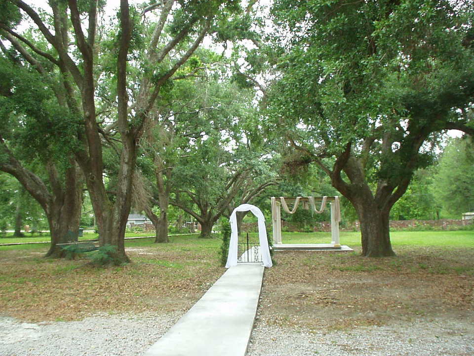 Pensacola, FL: Ancient Oaks Garden wedding area Pensacola Fl