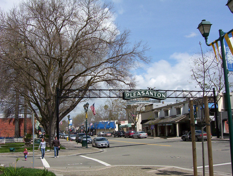 Pleasanton, CA: Pleasanton Downtown sign