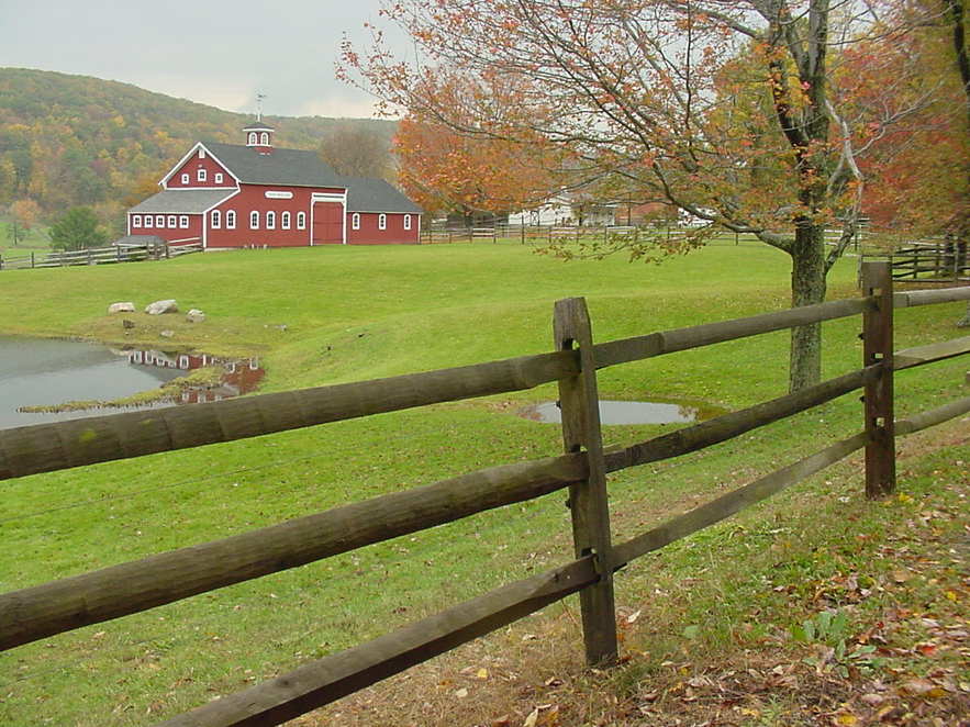 Canton, CT: Farm along Route 179 in North Canton