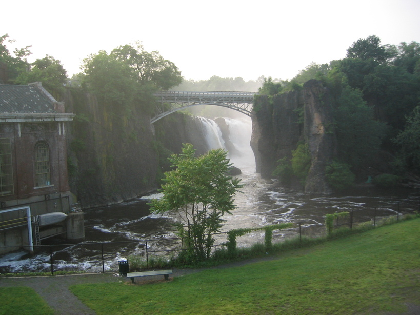 Paterson, NJ: Paterson Waterfalls. Paterson NJ