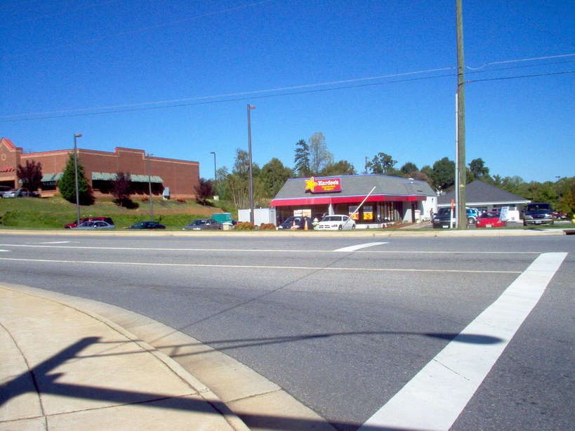 Lynchburg, VA: Restaurants on Candlers Mountain Road