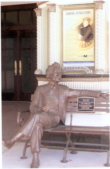 Newark, OH: Midland Theater, Newark Ohio - Mark Twain Bronze Statue