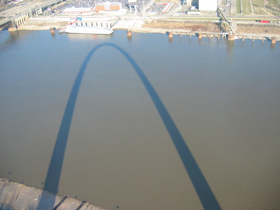 St. Louis, MO: Shadow