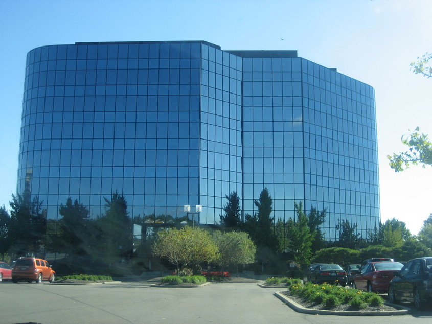 Sharonville, OH: Building in The Financial Center off of I-75