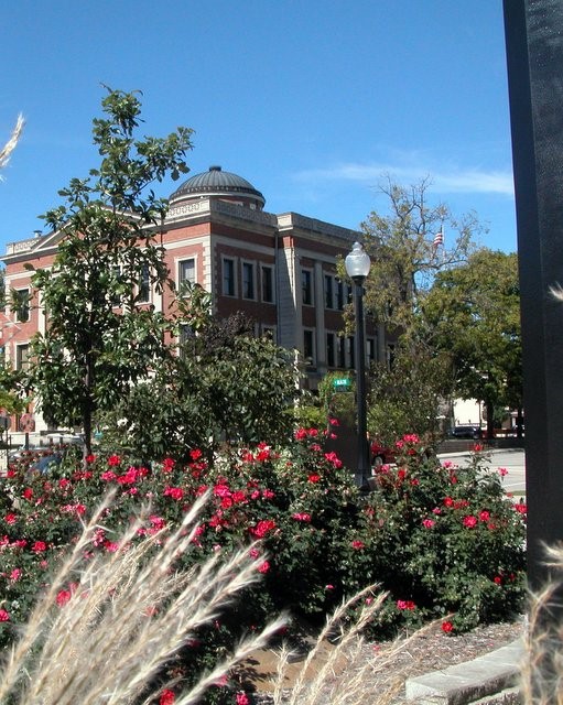 Monticello, IL: Courthouse viewed from Rotary Park
