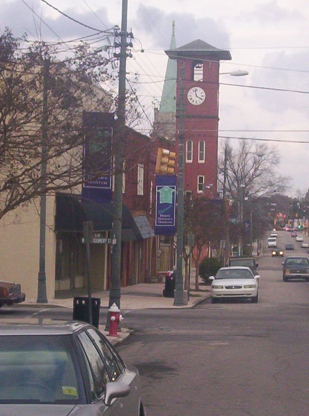 Henderson, NC: Henderson, NC, Middle of the road