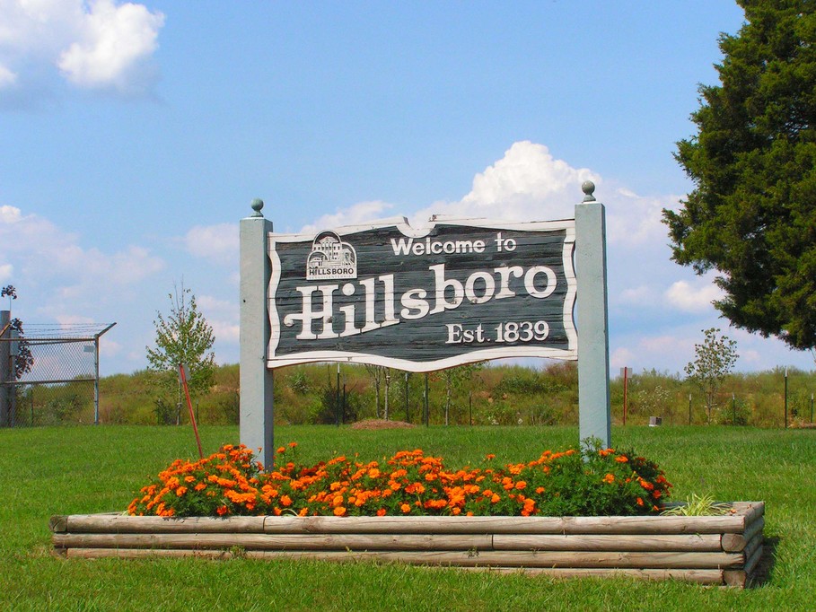 Hillsboro, MO: Sign near entrance of Hillsboro City Park