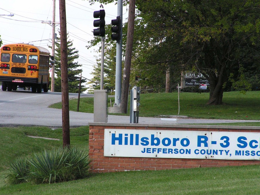 Hillsboro, MO: Hillsboro R3 school bus taking students home.
