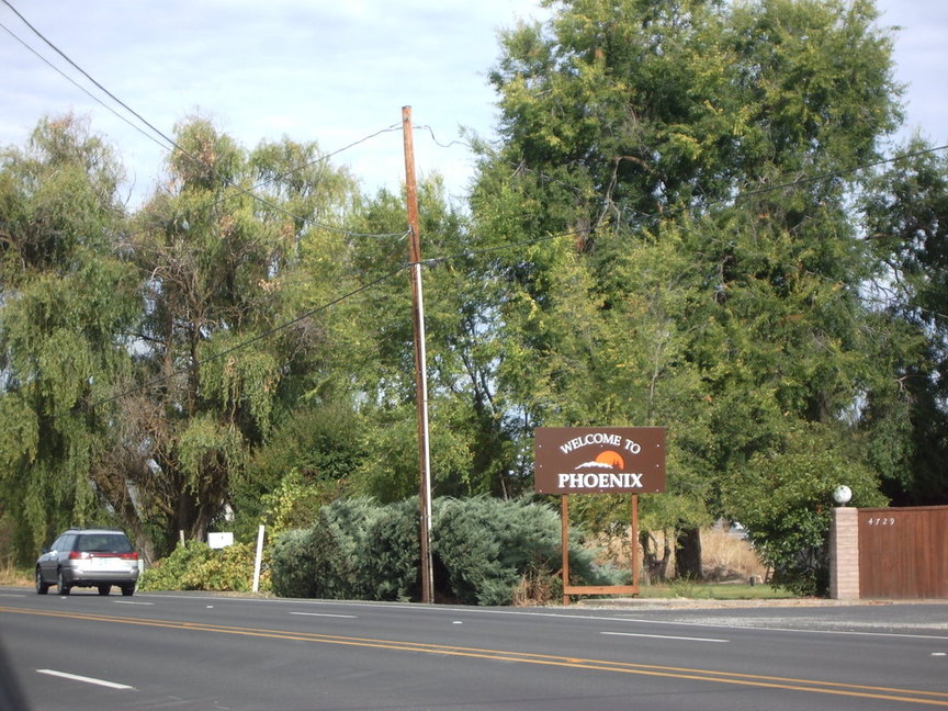 Phoenix, OR: Phoenix city limits sign