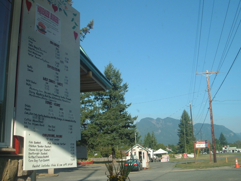 Gold Bar, WA drive in with a veiw ;) photo, picture, image