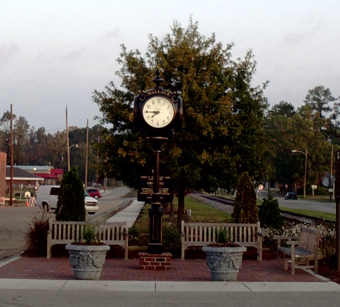 Wallace, NC: Town Clock