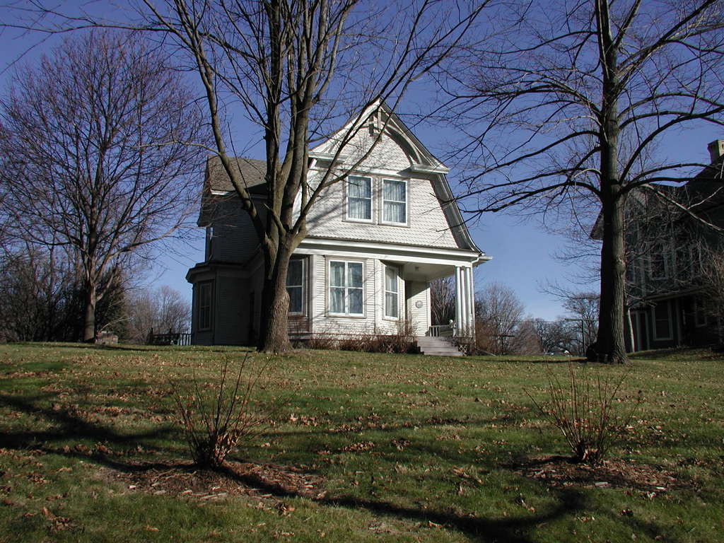 Morrison, IL: Home built in 1870