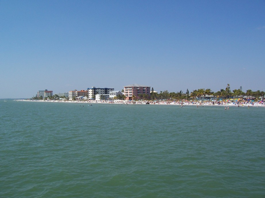 Fort Myers Beach, FL: From the boardwalk in Forth Myers FL
