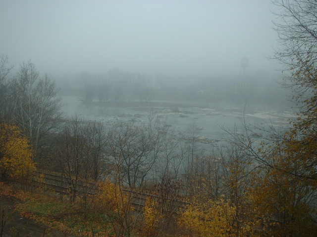 New Brighton, PA: The rocks, the river, the fog2