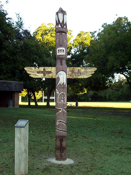 Grapevine, TX: Totem Pole in Parr Park, Grapevine, TX
