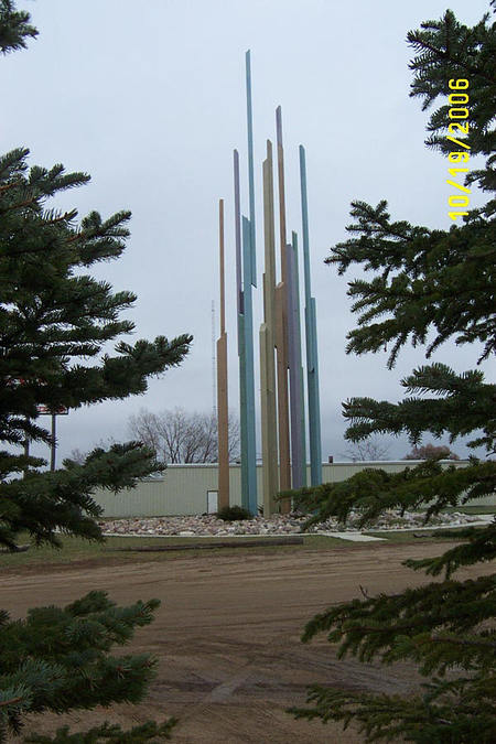Rugby, ND: Rugy sculpture of Northern Lights