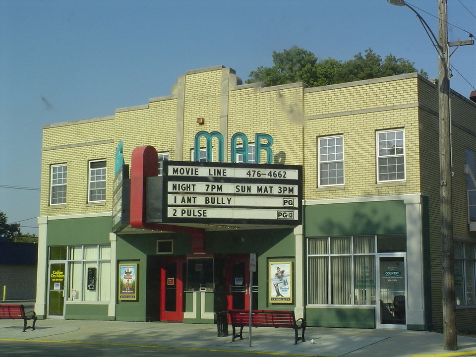 Wilmington, IL: the mar theater