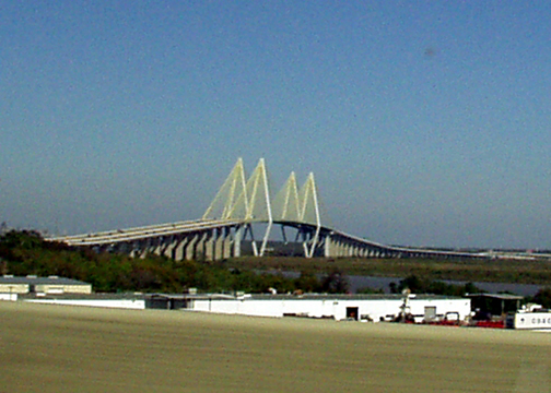 La Porte, TX: Fred Hartman Bridge that connect La Porte and Baytown