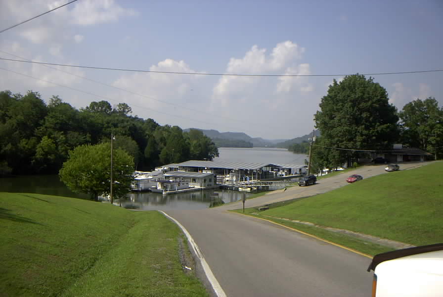 Carthage, TN: Defeated Creek Marina