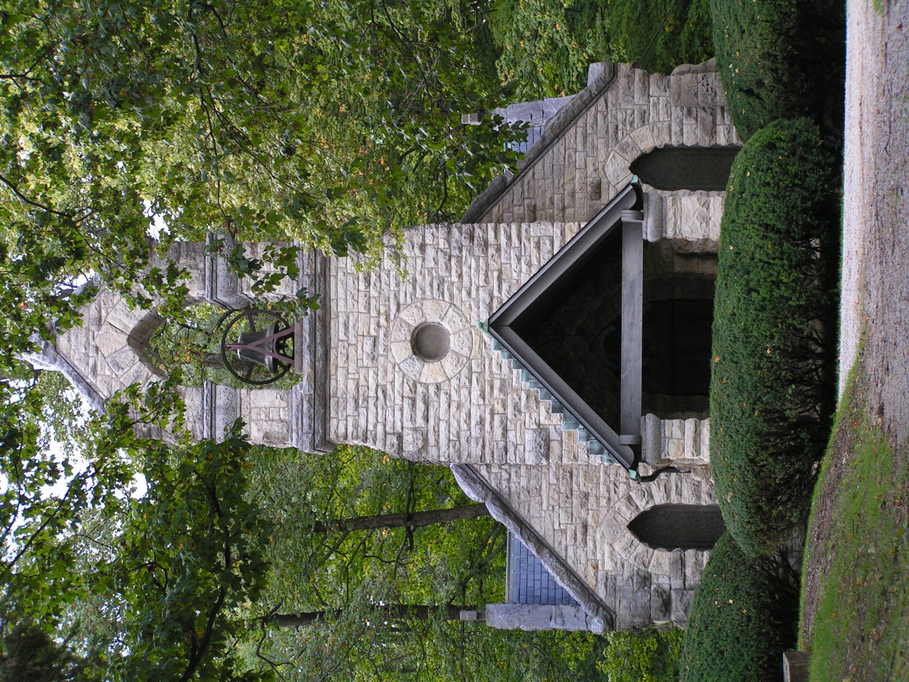 Elkhart, IL: Chapel in Cemetery on Elkhart Hill