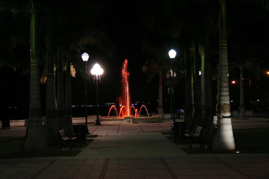 Fort Pierce, FL: Downtown Fountain