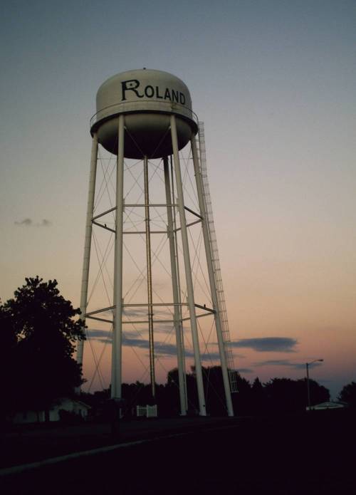 Roland, IA: Roland's water tower.