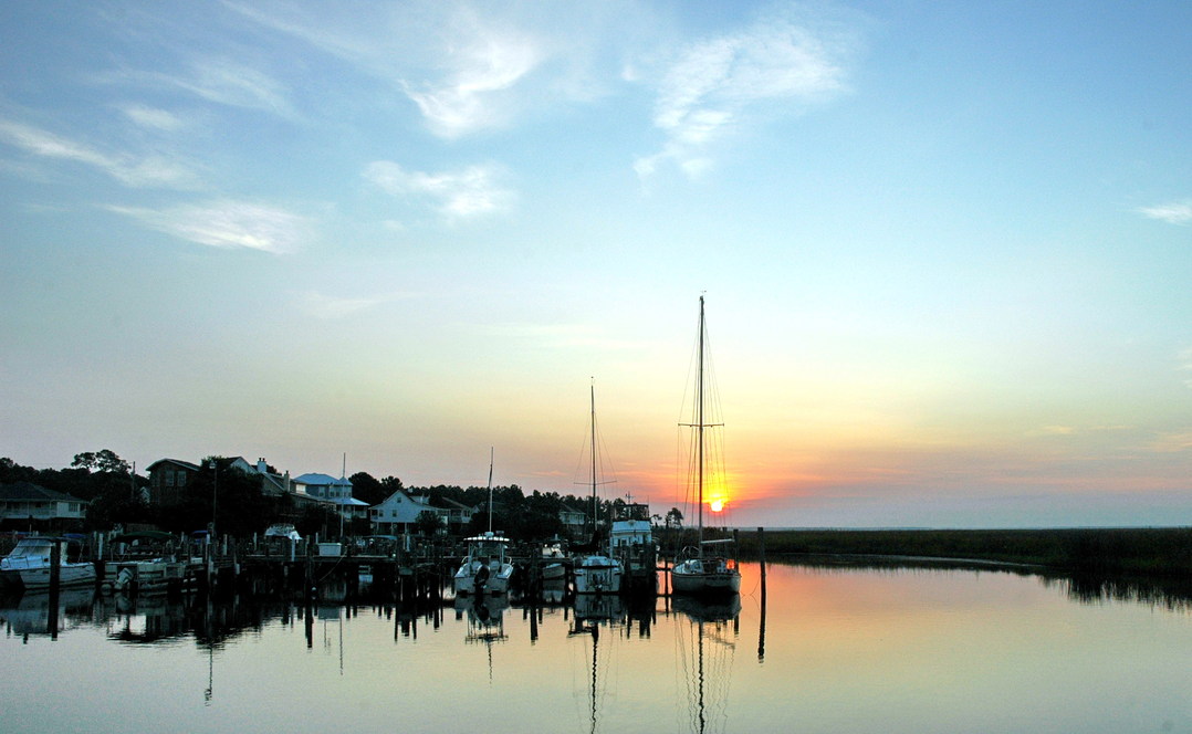 Diamondhead, MS: Diamondhead yacht club