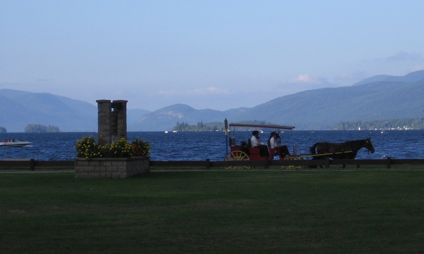 Lake George, NY: The gorgeous sky, beautiful Lake Goerge and the buggy.