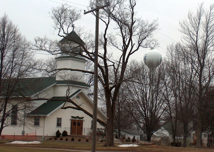 Bryant, IL: Church in Bryant and the water tower