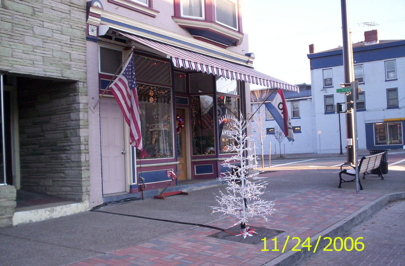 Mount Morris, NY: Allegiance Antiques, Main Street in Mount Morris