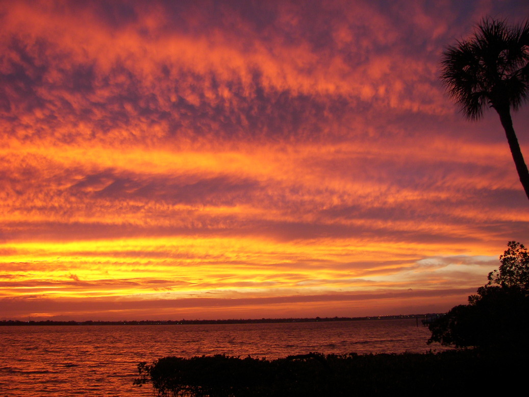 Jensen Beach, FL: Sunset over Jensen Beach as seen from Hutchinson Island Dec06