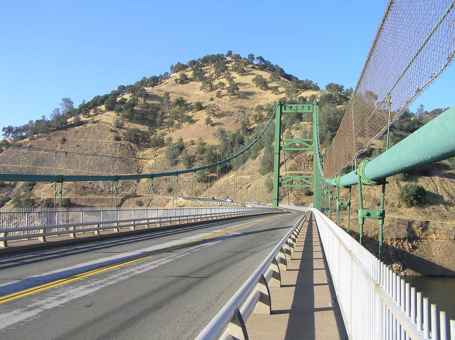 Oroville, CA: The green bridge at Lake Oroville
