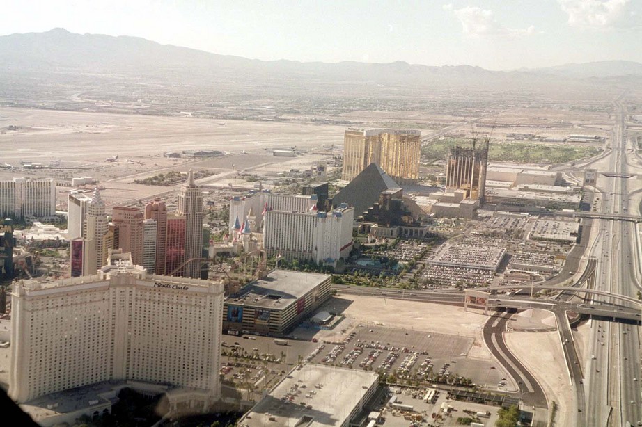 Las Vegas, NV: MGM Grand, Luxor, Mirage in background
