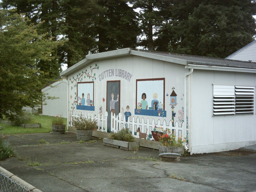 Cutten, CA Cutten Elementary School Library. Where we VOTE. photo