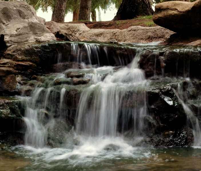 Simi Valley, CA: Rancho Park Waterfall - Simi Valley