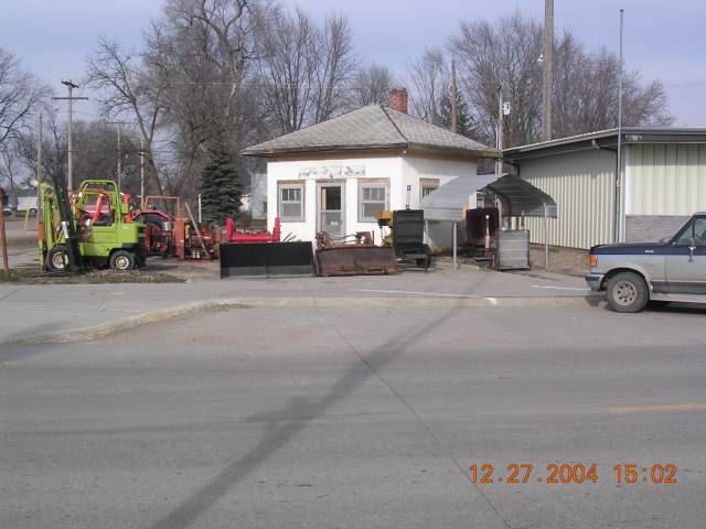 St. Edward, NE: Old GAS station house in Saint Edward NE