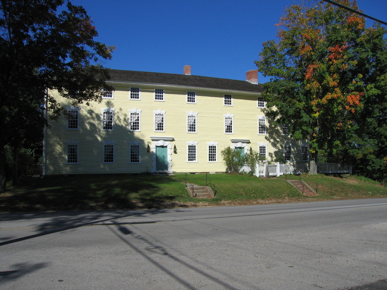 Charlton, MA: The Historic Rider Tavern On Stafford Street