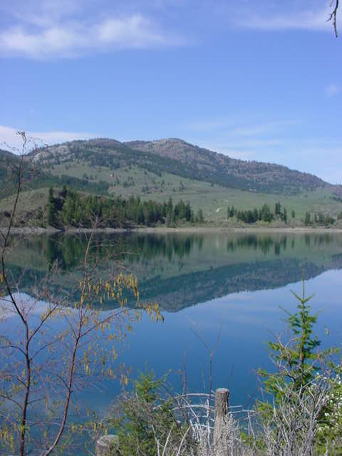 Oroville, WA : Wannacut Lake is five miles south-east of Oroville ...